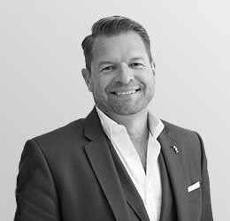 7-sacha-laing-adore-beauty